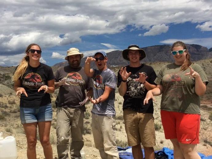 Today was 'Wear your Jurassic Park shirt day' at the Dino quarry #VMNHDinoDig #JurassicPark